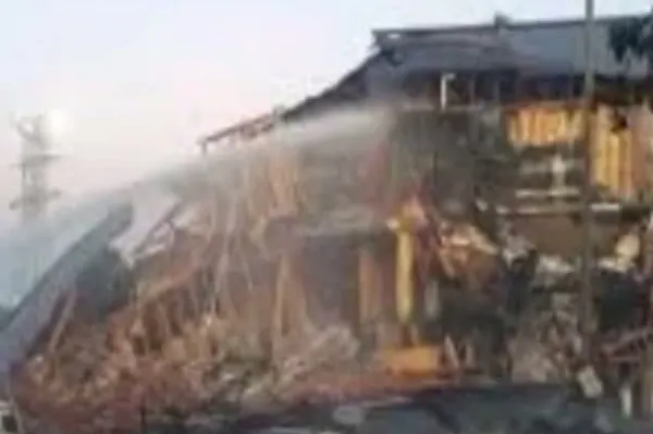 NOU ATAC în FRANȚA! Explozie în faţa unui restaurant, situat în apropierea unei moschei
