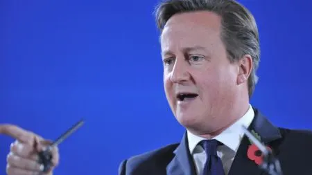 Premierul britanic: RUSIA riscă NOI SANCŢIUNI dacă nu se angajează să rezolve conflictul din Ucraina
