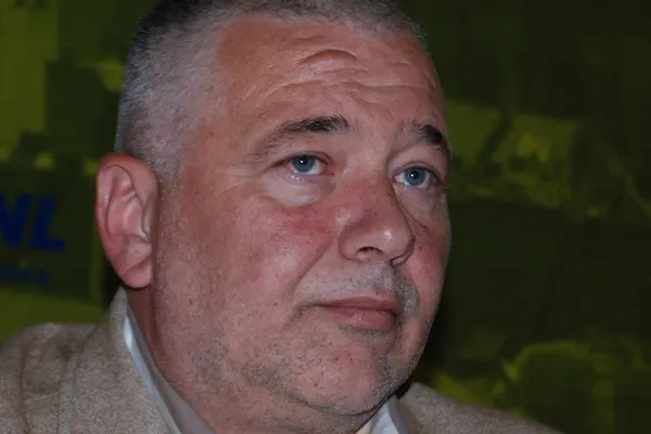 Senatorul PNL Marius Nicoară a provocat un ACCIDENT auto, soldat cu un RĂNIT