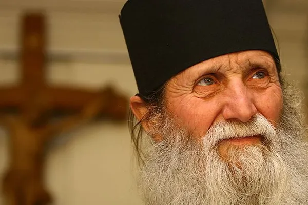 Vasile Bănescu, ultimele informații despre starea de sănătate a Arhiepiscopului Pimen
