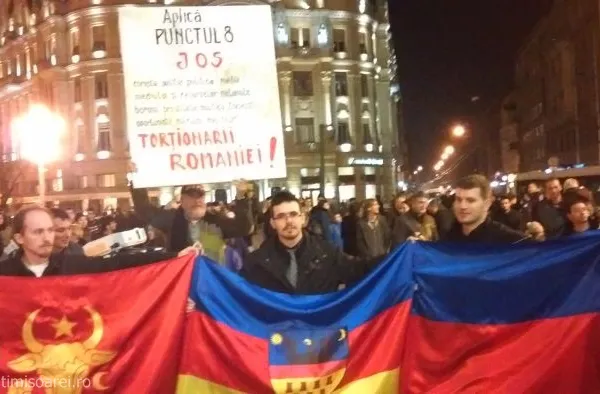 PROTESTE la Timișoara. Sute de bănățeni în stradă