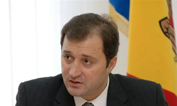 Vlad FILAT și escorta sa, implicați intr-un accident rutier