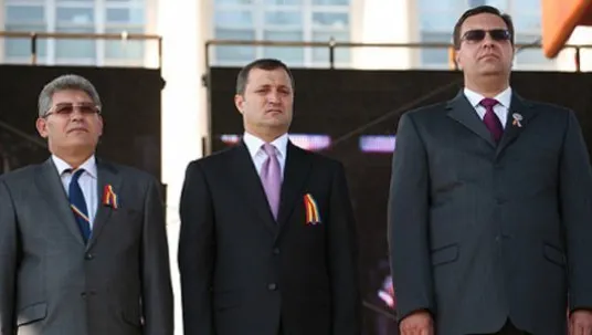 Acord pentru un guvern proeuropean la Chişinău. Socialiştii cer alegeri anticipate