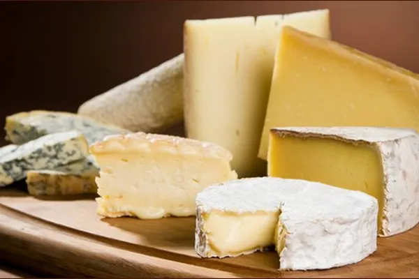 Alimente INTERZISE de Crăciun şi Revelion