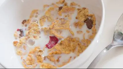 3 alimente pe care n-ar trebui să le consumi la micul dejun