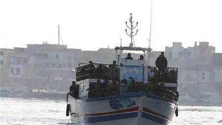 Anchetă în Italia privind nava cu imigranţi, fără echipaj, al cărei ultim proprietar era din România