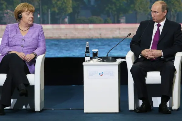 MERKEL, acuzaţie la adresa Moscovei: E o sursă de dificultăţi pentru Moldova, Georgia, Ucraina