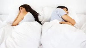 Nu o să crezi cum îţi afectează salteaua somnul, sănătatea şi relaţia de cuplu