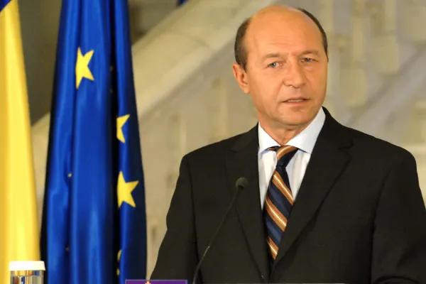Traian Băsescu, la Bruxelles. Ziua şi ATACUL la adresa miniştrilor Guvernului Ponta 4