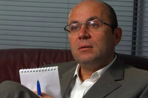 Cozmin Gușă: Un Guvern de largă coaliție ar oferi predictibilitate și calm