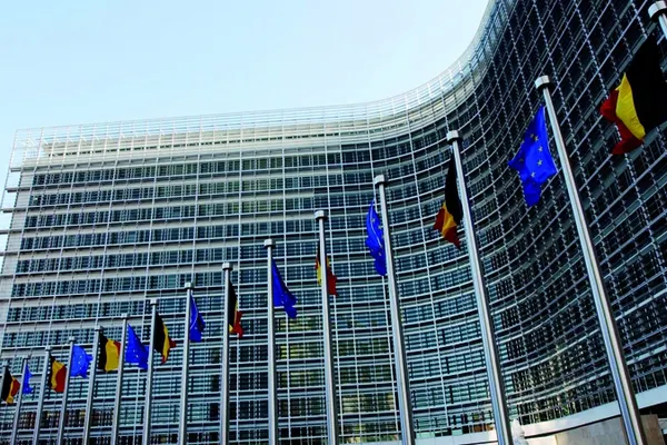 Uniunea Europeană va înceta să mai importe gaz din Rusia până în 2027