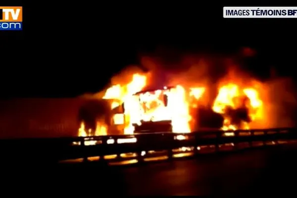 Un român a murit într-un accident lângă Paris