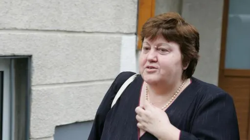 Irina Jianu a fost escortată de polițiști în tren, pentru a fi dusă la Pentinciarul din Bacău