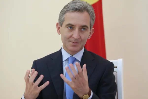 Guvernul lui Iurie Leancă nu primeşte votul de încredere al Parlamentului