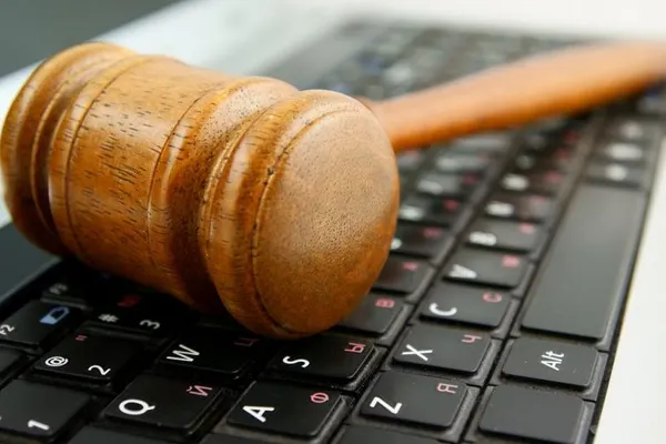 Palma dată Microsoft de către Uniunea Europeană! Sunt disperați!