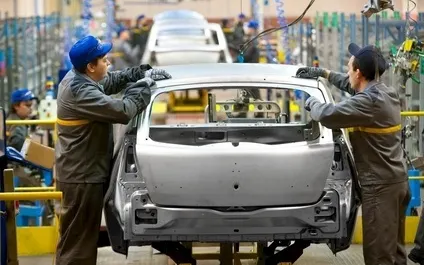 Uzina producătoare de Dacia, lovită în plin de criza din Rusia