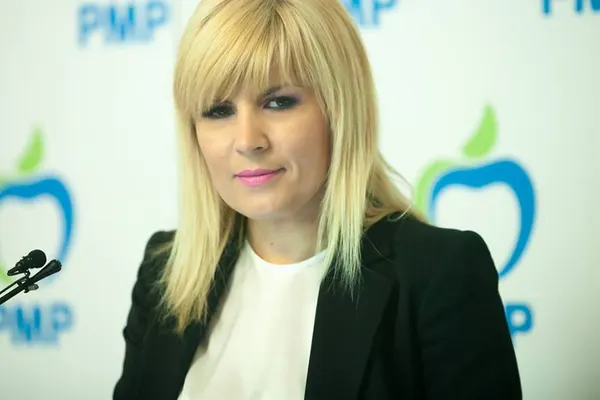Elena Udrea: Nu mai bine mă ardeți pe rug?