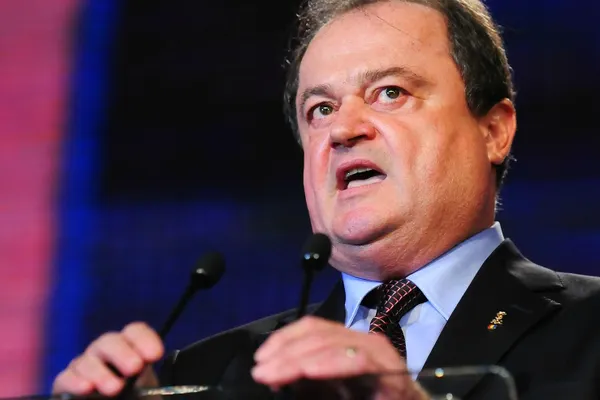 Blaga: E necesar ca Ponta să plece de la guvernare. Moțiunea de cenzură, în iunie