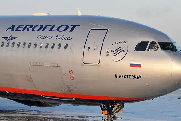 Două avioane s-au acroșat pe aeroportul din Moscova