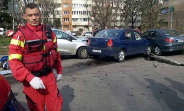Accident rutier grav în Capitală: Șase persoane au fost rănite, două sunt în stare critică