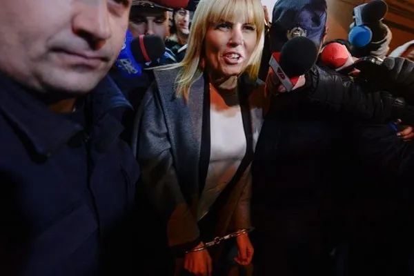 Elena Udrea cere să fie confruntată cu denunţătorii săi