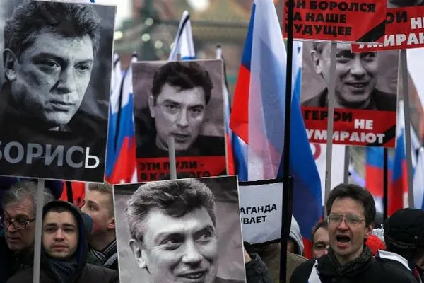 Mii de ruşi, la înmormântarea lui Boris Nemțov: "Putin e vinovat, dar şi noi asemenea"