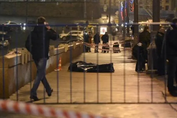 Veterani CIA: Asasinarea lui Nemţov, inspirată sau comandată de Putin