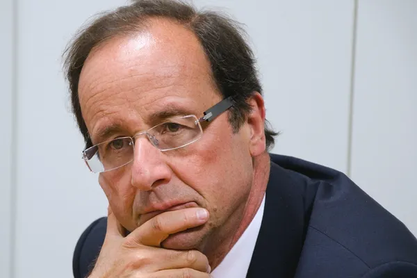Hollande: Armistițiul de la Minsk, singura bază posibilă pentru restabilirea păcii în Ucraina