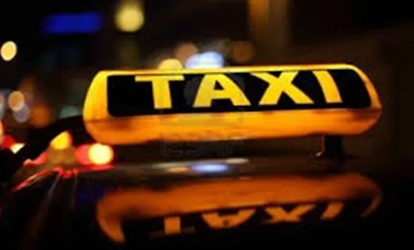 Un taximetrist a ameninţat cu pistolul un biciclist cu care s-a certat în trafic