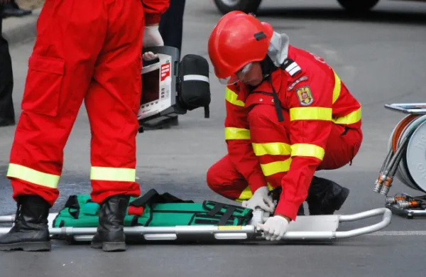Accident teribil la Braşov: femeie însărcinată în opt luni, lovită pe trecerea de pietoni