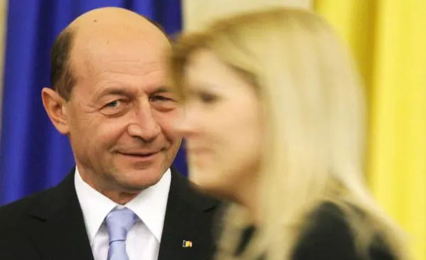 Traian Băsescu, mesaj public pentru Elena Udrea
