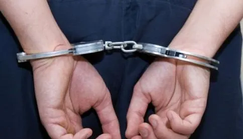 De la examenul de Bacalaureat, direct la Poliţie. Procurorii i-au aşteptat la poarta liceului