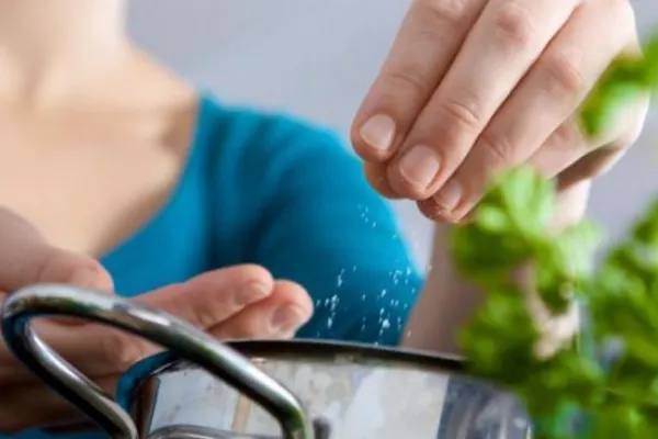 Remedii artrită. Vezi alimentele care te ajută împotriva durerii
