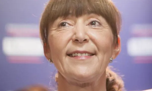 Monica Macovei îl critică pe Ponta, pentru lipsa de reacție: Înapoi acasă, la Moscova!