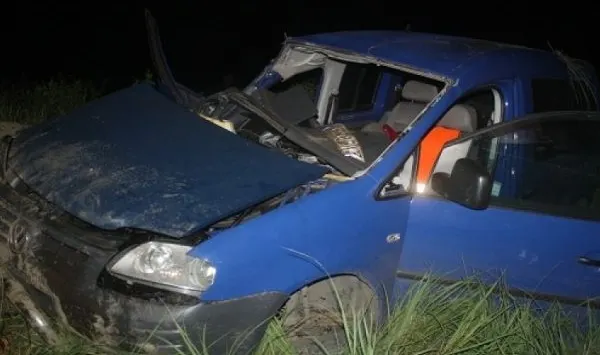 Accident feroviar în Timiş. Ciocnire violentă între un tren şi o maşină