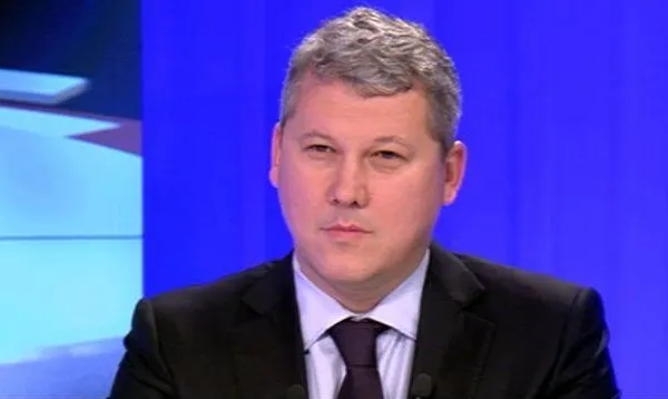 Predoiu, avertisment pentru UNPR şi UDMR : Încălziți la sân un șarpe politic. În final vă va muşca