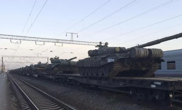 Mobilizare masivă de trupe, tancuri și lansatoare de rachete în Rusia, la granița cu Ucraina