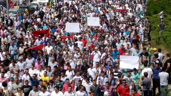 Proteste de amploare pentru demisia Guvernului, în Macedonia