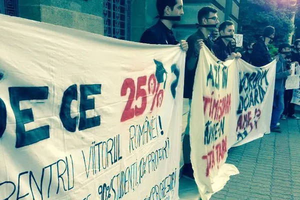 Studenţii protestează în Bucureşti. De ce sunt aceştia nemulţumiţi
