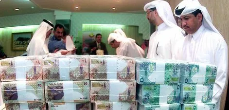 Epoca de aur în Arabia Saudită s-a încheiat. Şeicii văd taxe pentru prima oară în viaţă