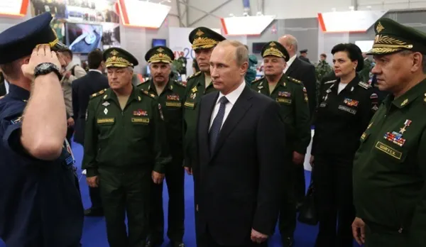 Putin îngrozește: Inaugurează un Disneyland militar în care copiii se pot juca cu arme grele