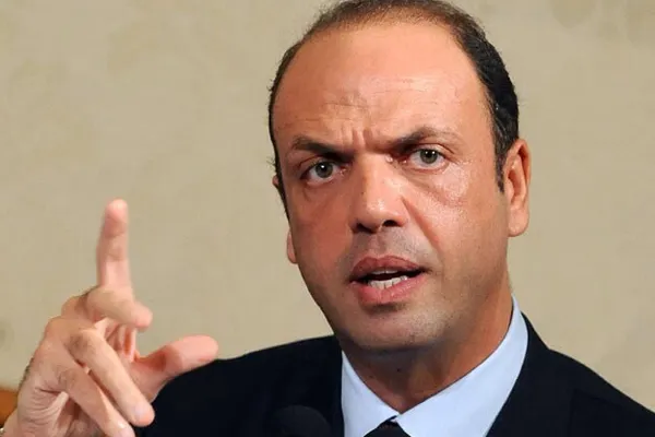 Ministru italian: Nicio țară nu se află la adăpost. Am ridicat nivelul de alertă în urma atentatelor
