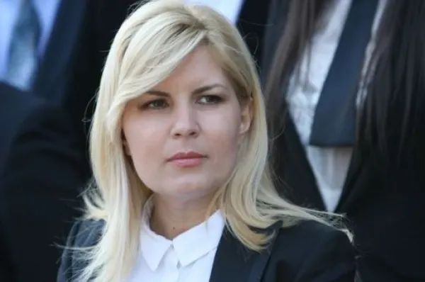 Elena Udrea, mesaj de ”La mulți ani” pentru Mihai Gâdea: ”Arsenie Boca ne învață..”