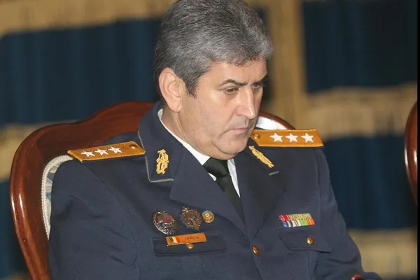 Gabriel Oprea, totul pentru armată! Guvernul a majorat normele de hrană și echipament,tăiate în 2010