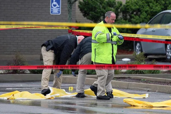 Presupus jihadist, împușcat în centrul Boston-ului