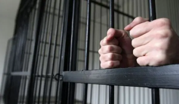Român condamnat la închisoare pe viaţă în Germania, adus în ţară pentru executarea pedepsei