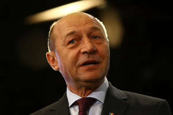 Traian Băsescu jubilează pe Facebook: "E o lovitură grea pentru susţinătorii Moscovei"