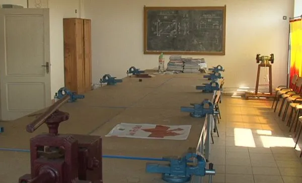 Liceul la care elevii intră ştiind că nu vor lua Bacalaureatul.Niciun elev nu a promovat de ani buni