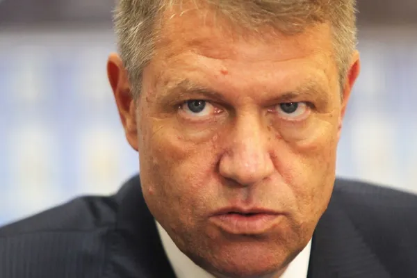 Iohannis, în război cu aleşii. Pensiile speciale, retrimise în Parlament