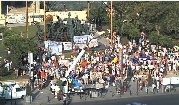 Legea defăimării scoate oamenii în stradă. Sunt anunţate proteste în Capitală şi alte mari oraşe